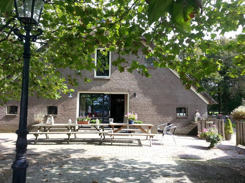 ドウィンゲロープ Het Bonte Paard Bed & Breakfast エクステリア 写真